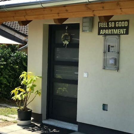'Feel So Good' Apartment Göd Kültér fotó