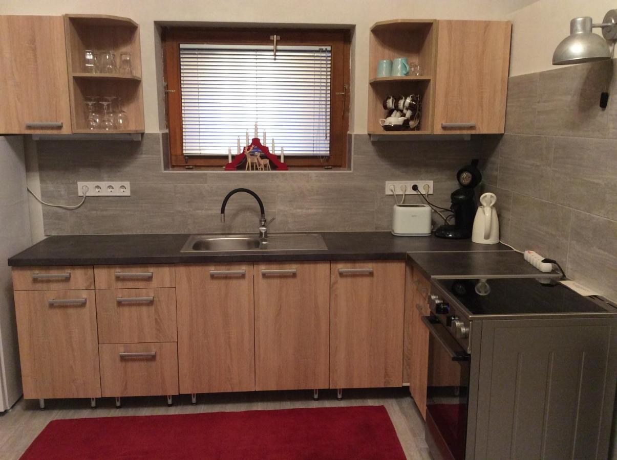'Feel So Good' Apartment Göd Kültér fotó